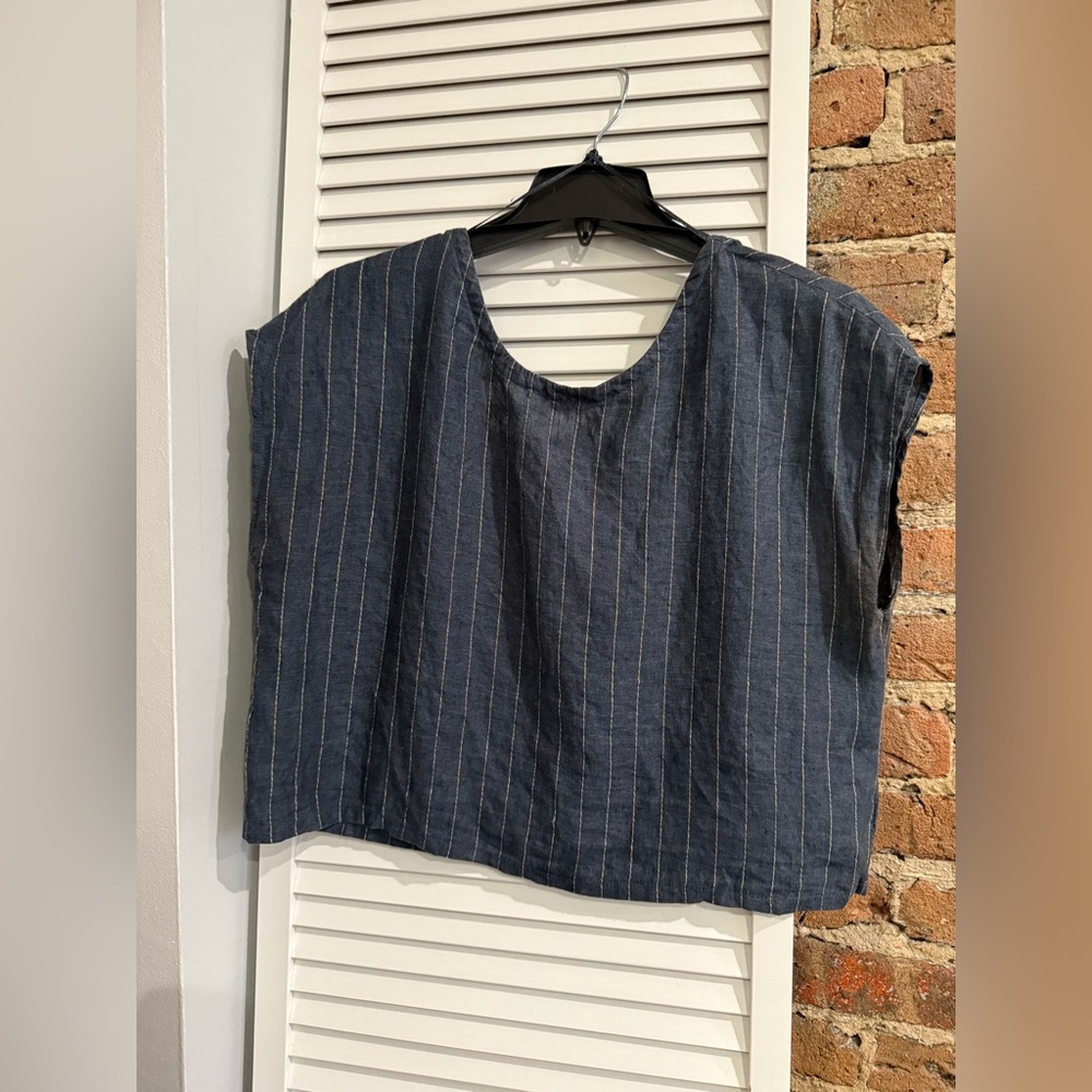 Catherine Malandrino 100% Linen Navy Pinstripe Blouse